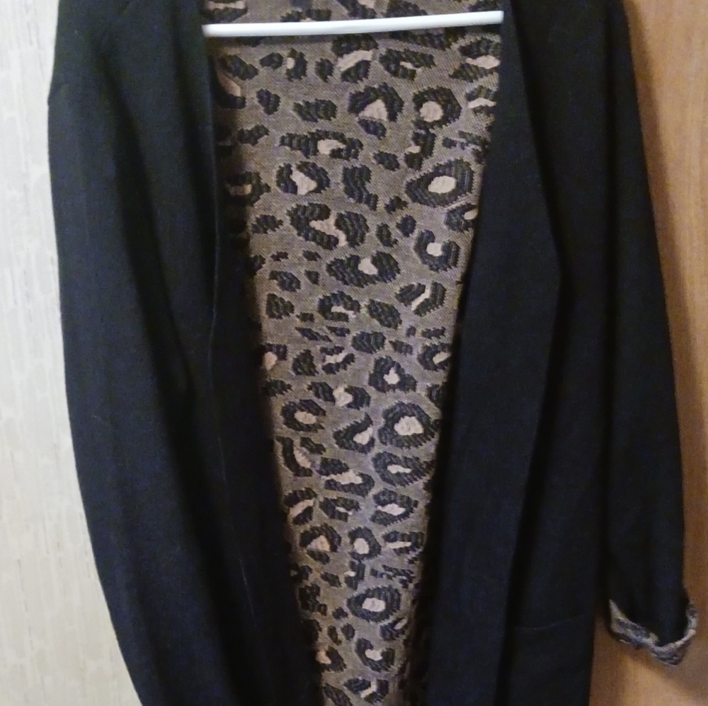 Avenue open cardigan size 18/20